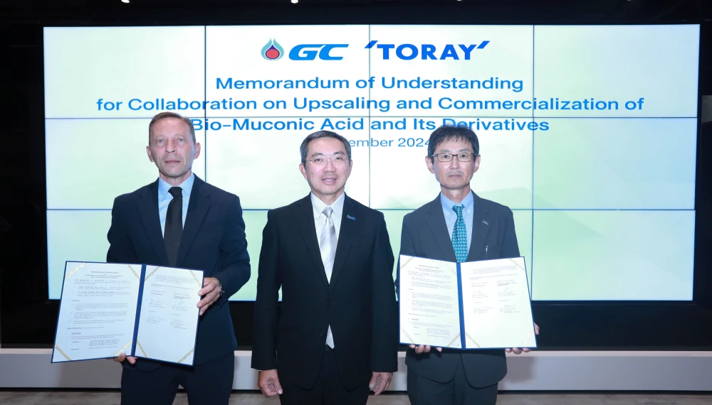 GC ผนึกกำลังร่วมกับ Toray Industries, Inc. พัฒนาเทคโนโลยีขั้นสูงเพื่อผลิตกรดมิวโคนิกและกรดอะดิปิกชีวภาพจากวัสดุเหลือใช้ทางการเกษตร  สู่การสร้างเศรษฐกิจหมุนเวียนและผลิตภัณฑ์คาร์บอนต่ำในอนาคต